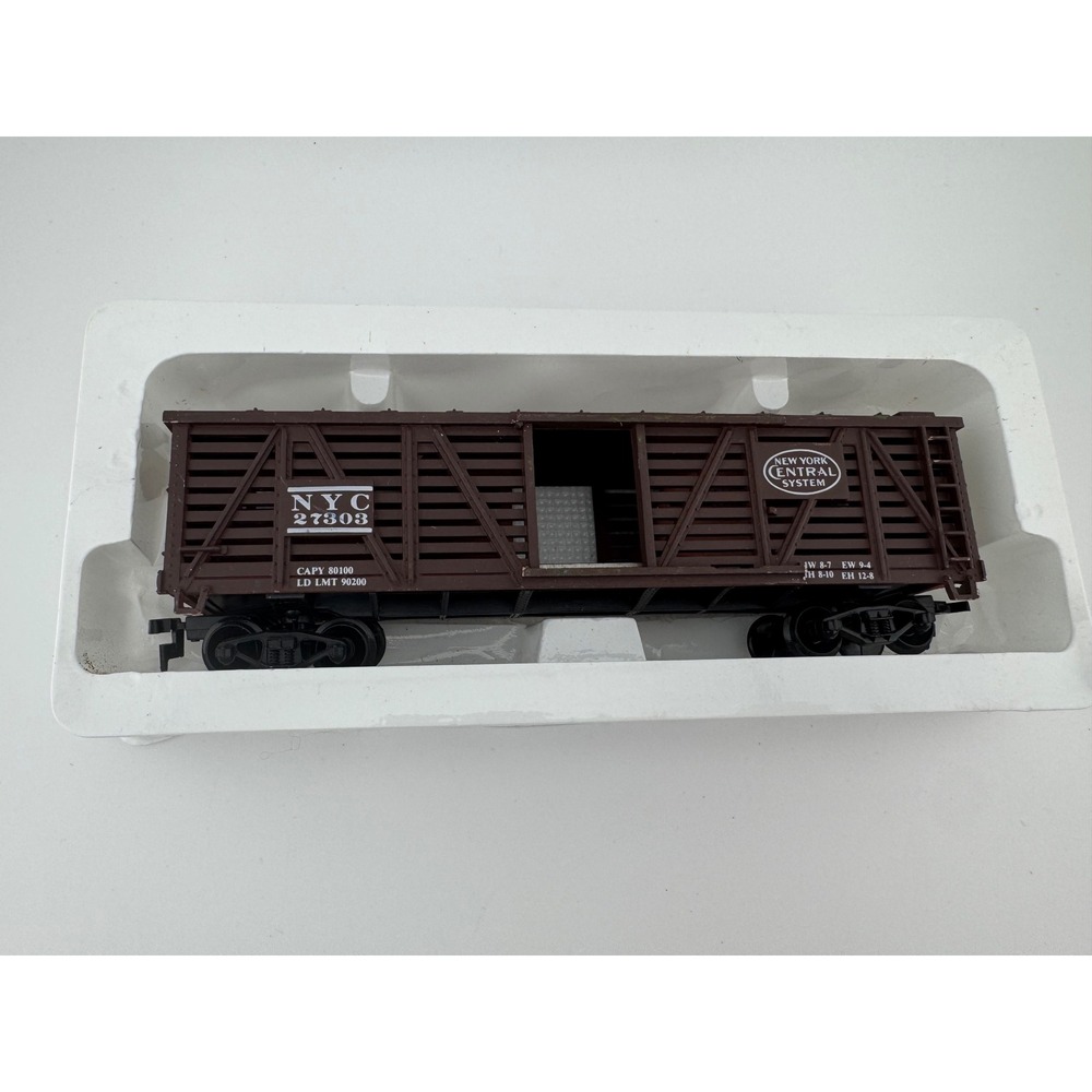 Life-Like HO Scale New York Central NYC 27303 Stock Car Brown Freight Car